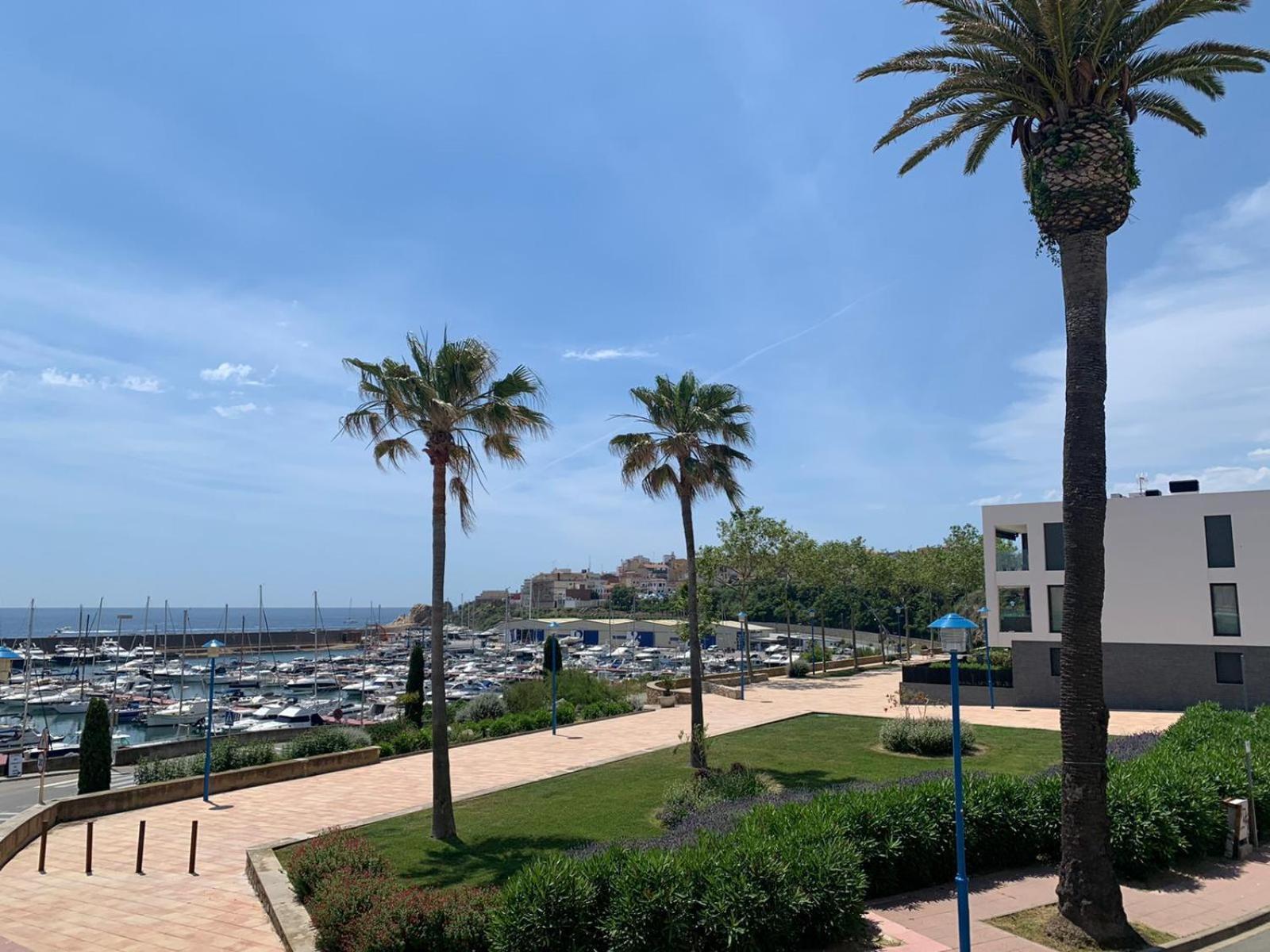 Apartamentos Port Marina Palamós Exteriör bild