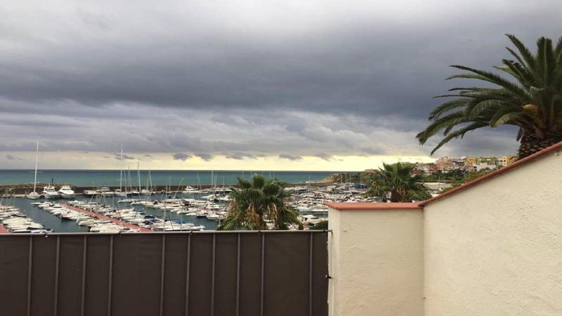 Apartamentos Port Marina Palamós Exteriör bild